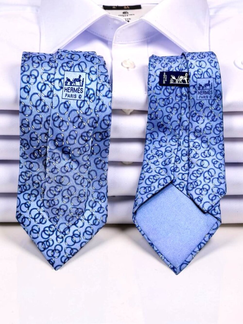 Classic Hermes Paris  Necktie  Silk Light Blue Abstract Made In France 5174 (52